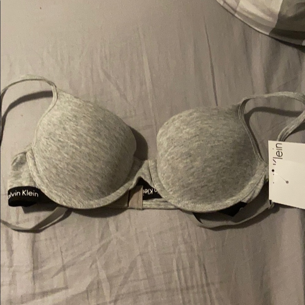 Women’s Calvin Klein NEW Bra